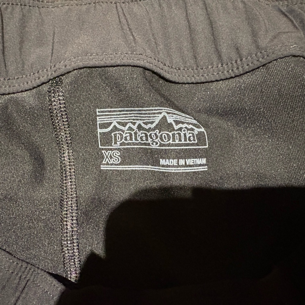 Patagonia Women's Fleetwith Skort Black Size XS Missing Drawstring - Picture 6 of 10